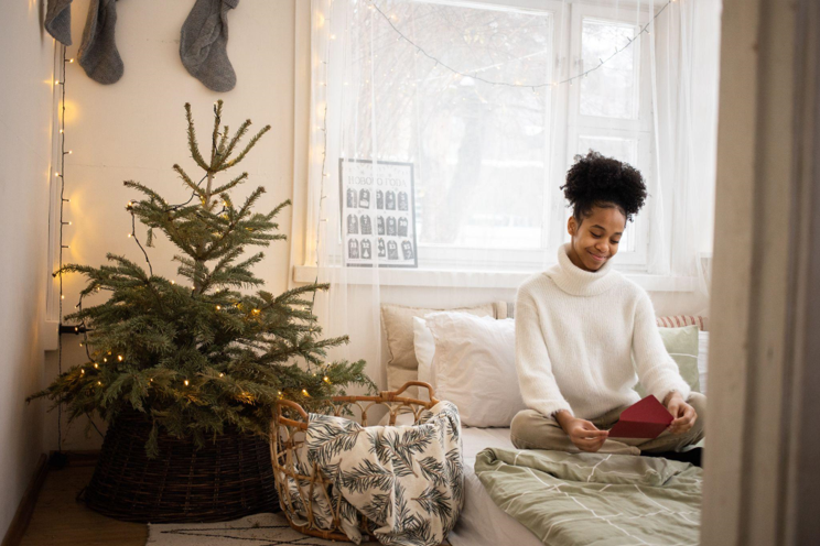 7-Foot Artificial Christmas Trees: An Opportunity to Promote Health and Beauty